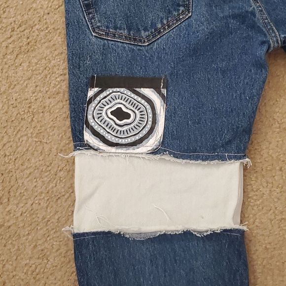 Levi's Distressed Hand Painted Cut Out 505 Jeans - 32 x 29 - Picture 6 of 11